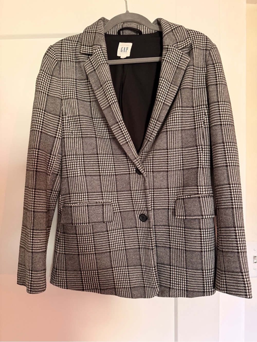 GAP Women's Black & White Glen Plaid Single-Button Blazer